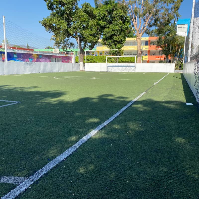 Cancha de fútbol del Colegio Interamericano Guadalajara.